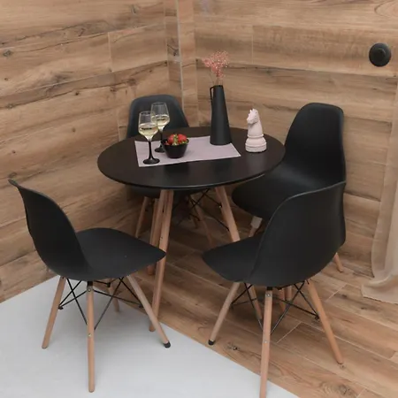 Casa Theodosia A&b アパート *