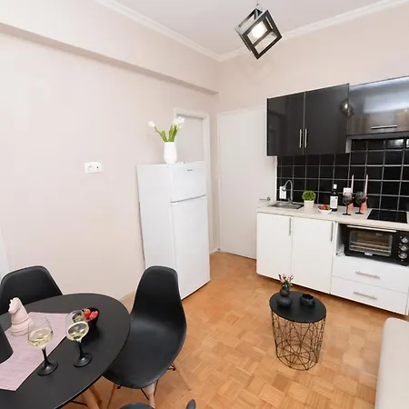 Casa Theodosia A&b *